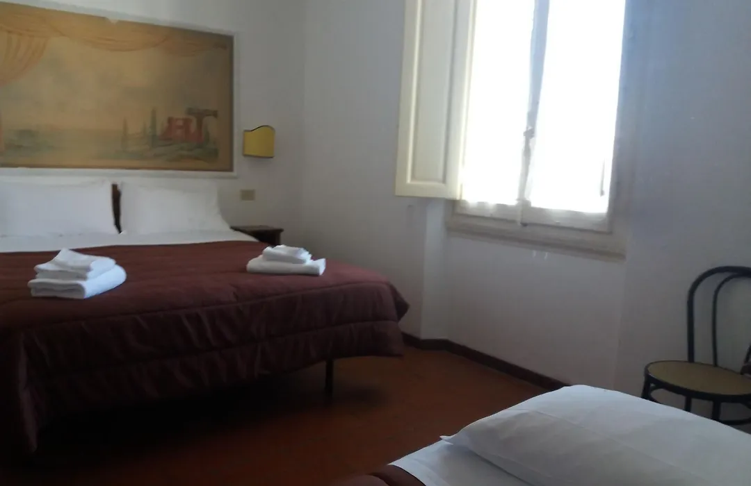 Hotel Airone-1
