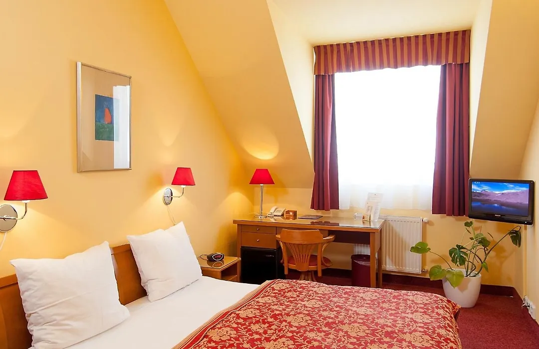 Cloister Inn Hotel-1