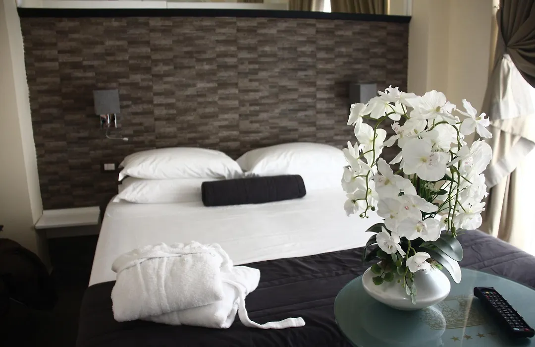 Art Resort Piazza Carita'-1