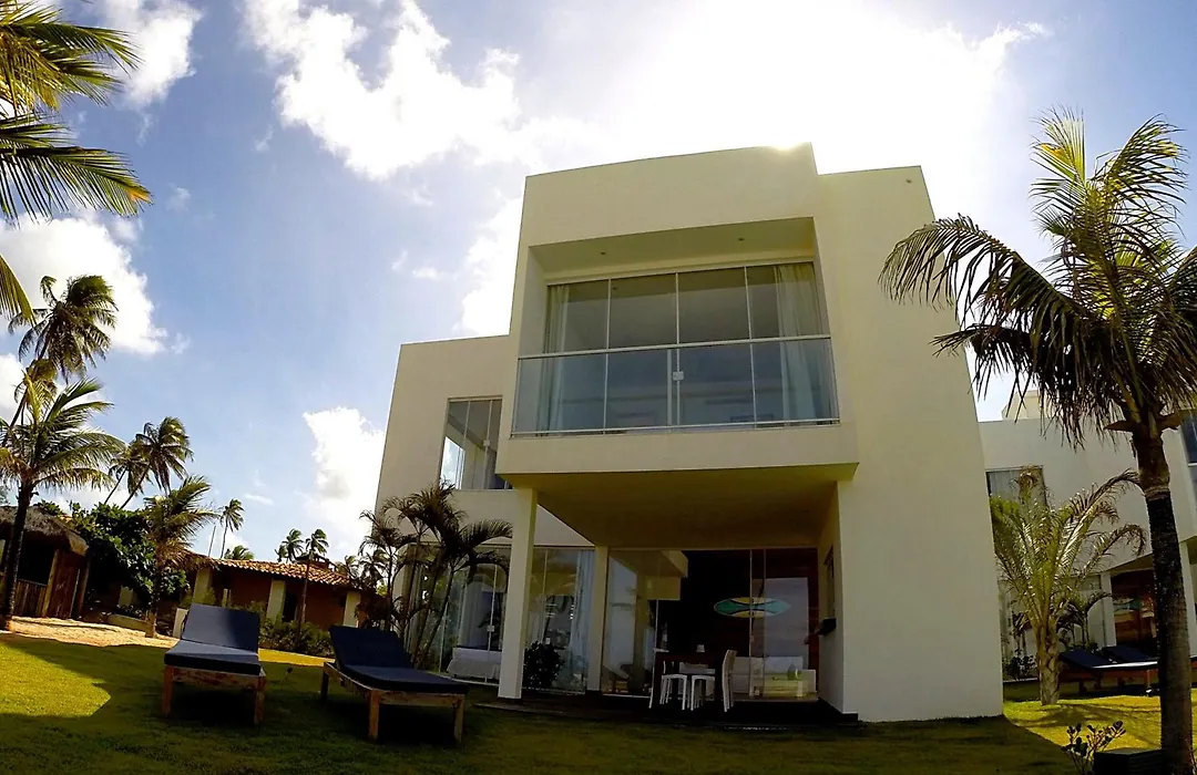 B Blue Beachouses-1