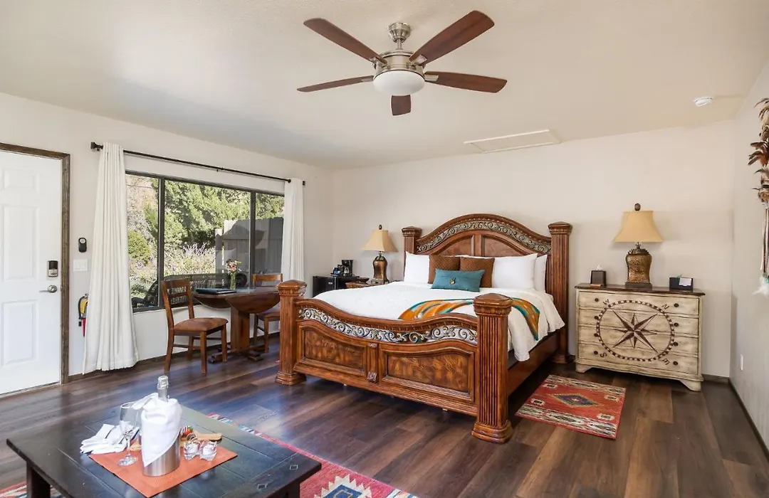 Whispering Creek Bed & Breakfast-1