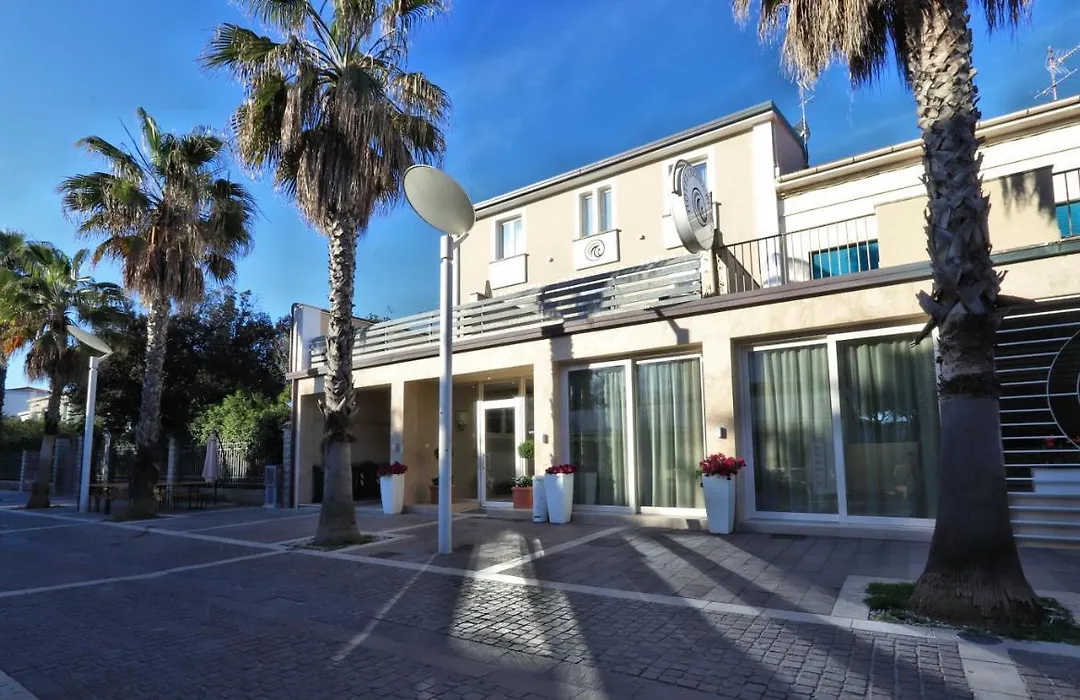Hotel Cecina Beach-1
