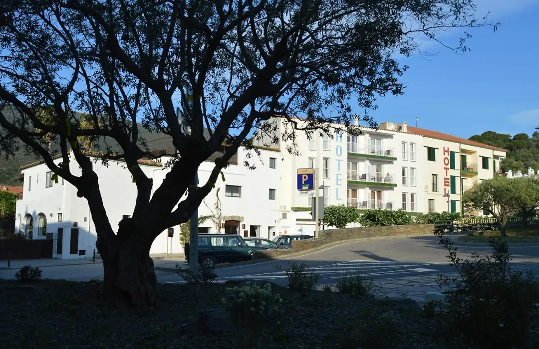 Hotel Nou Estrelles-1
