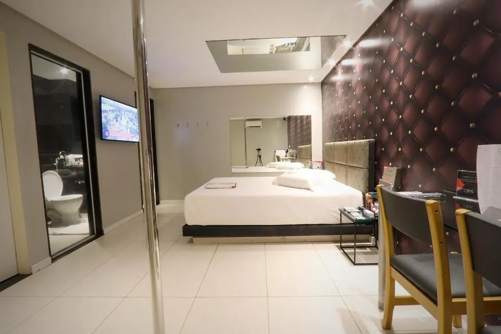 Eros Hotel Cdu (Adults Only)-1