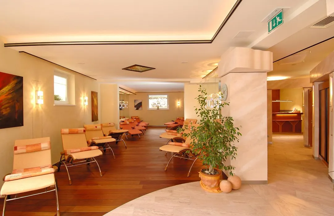 Hotel Edelweiss-1