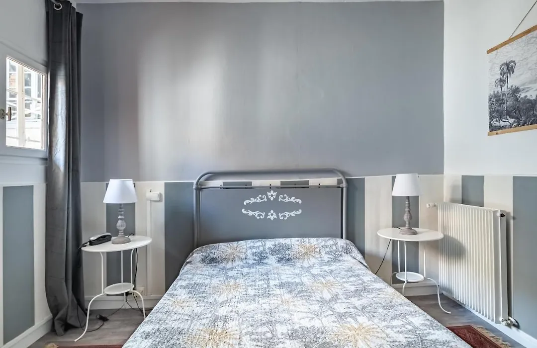 Hôtel des Arceaux-1