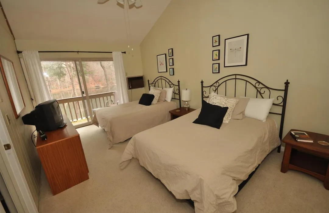 Rumbling Bald Resort-1