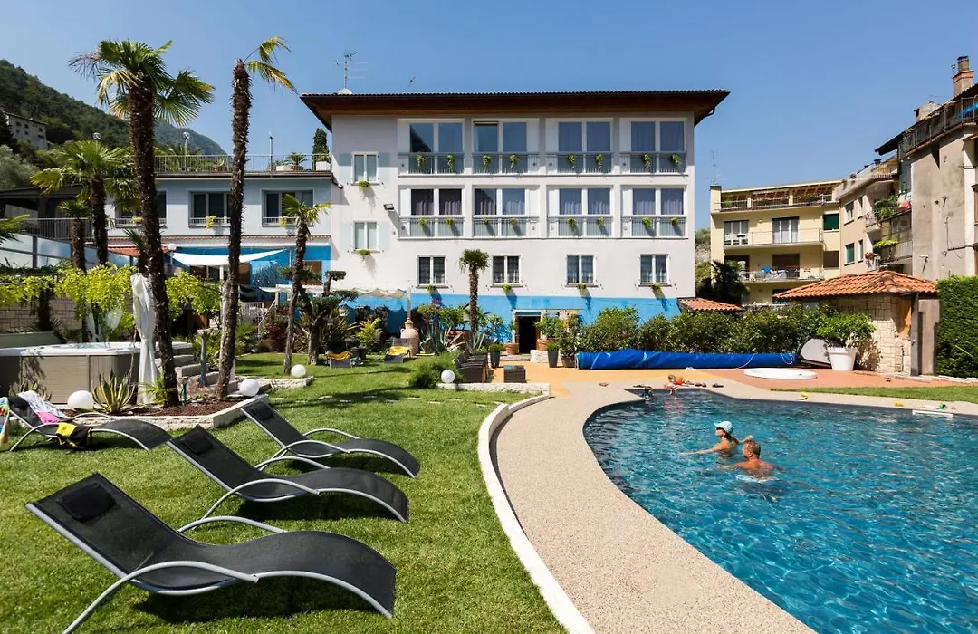 Hotel Canarino-1