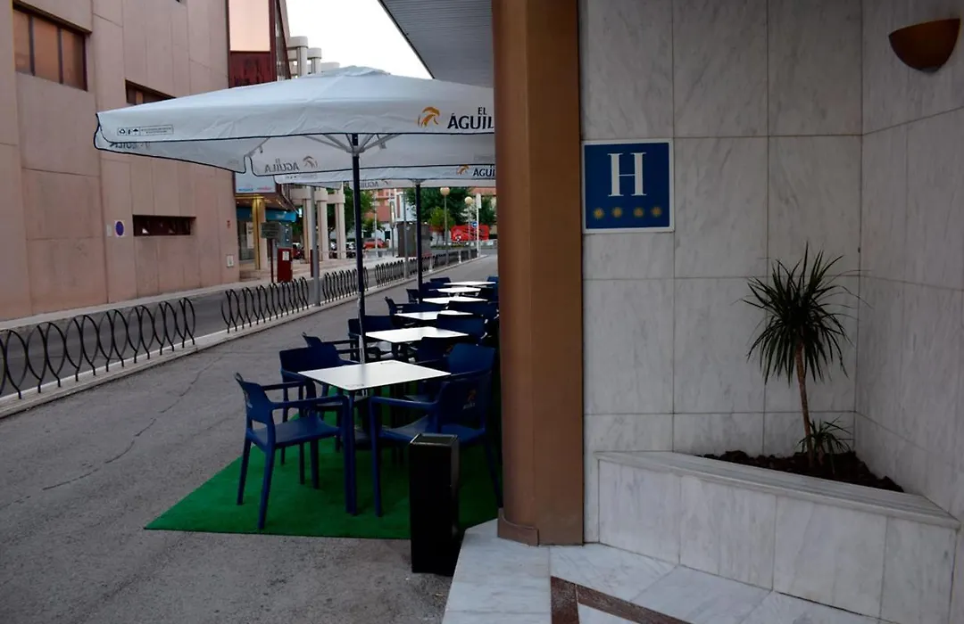 Aeropuerto Ifema Madrid Torre Premium-1
