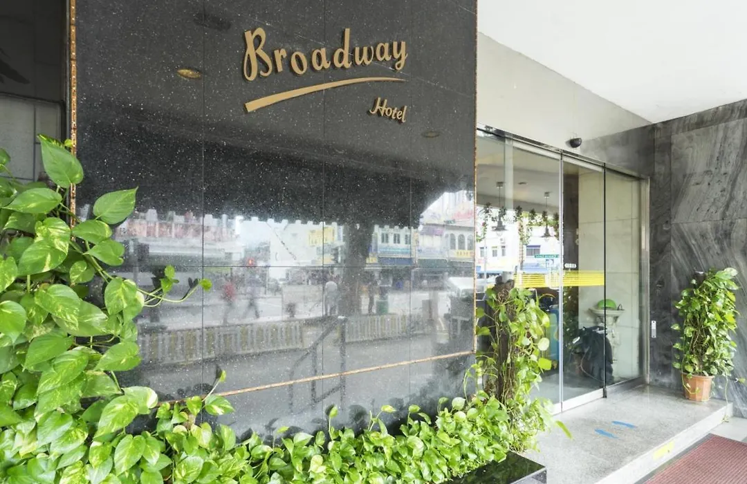 L Hotel At Broadway-1
