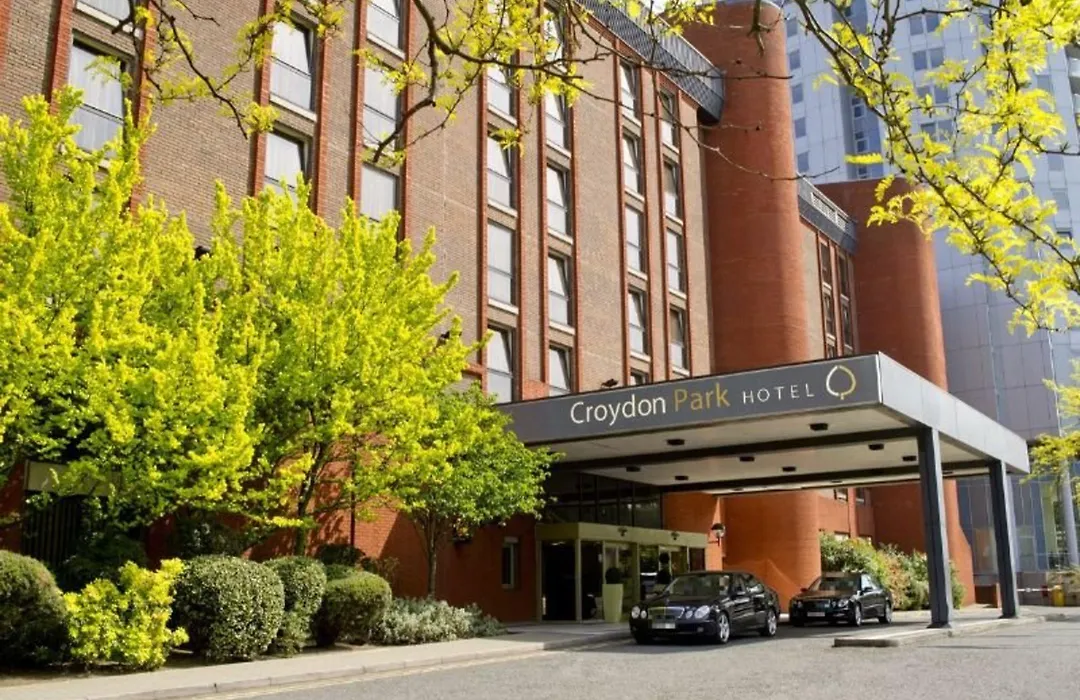 Clarion Croydon Park Hotel-1