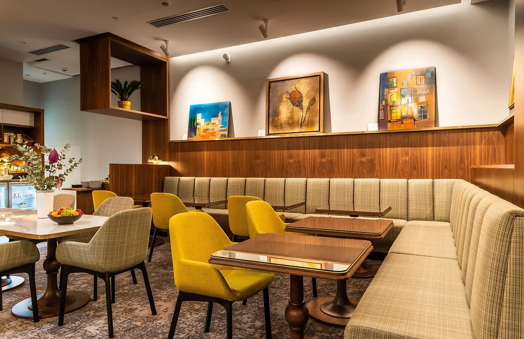 Crowne Plaza Paris - Neuilly, An Ihg Hotel-1
