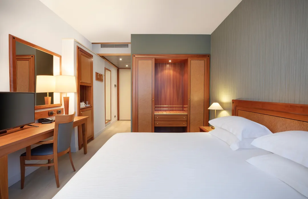 Crowne Plaza Milan Linate By Ihg-1