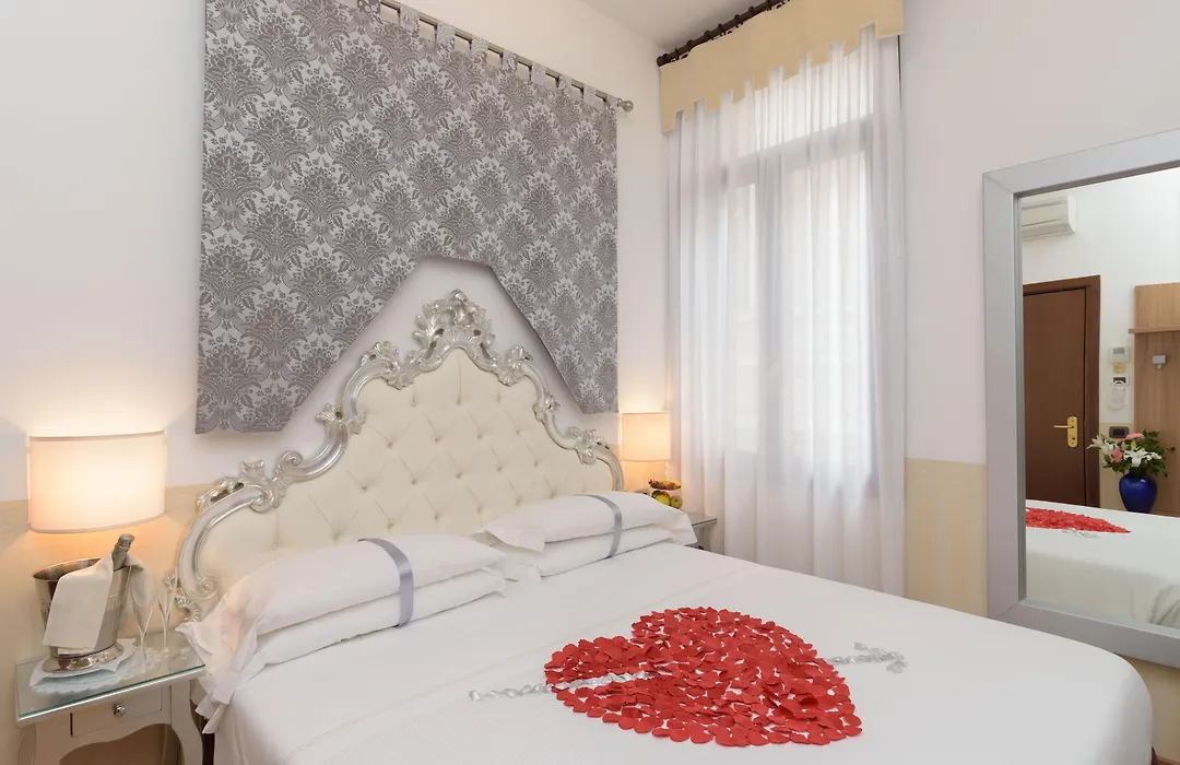 Unahotels Ala Venezia-Adults 16-1