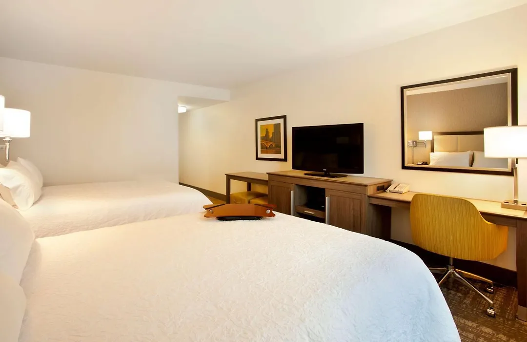 Hampton Inn & Suites - Minneapolis/Downtown-1