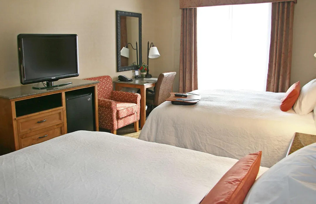 Hampton Inn & Suites Buffalo-1