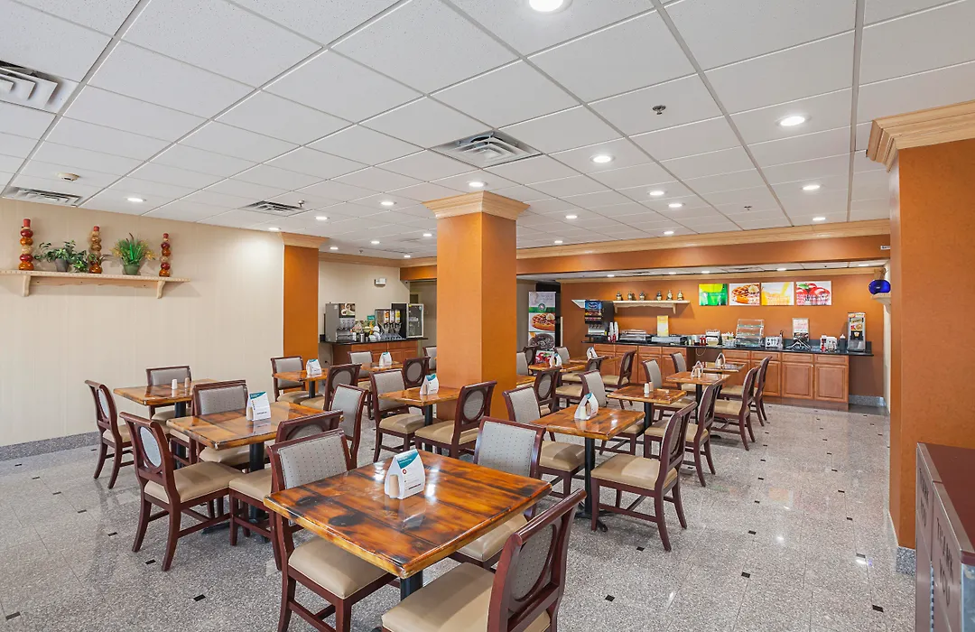 Quality Inn & Suites Cincinnati Downtown Area-1