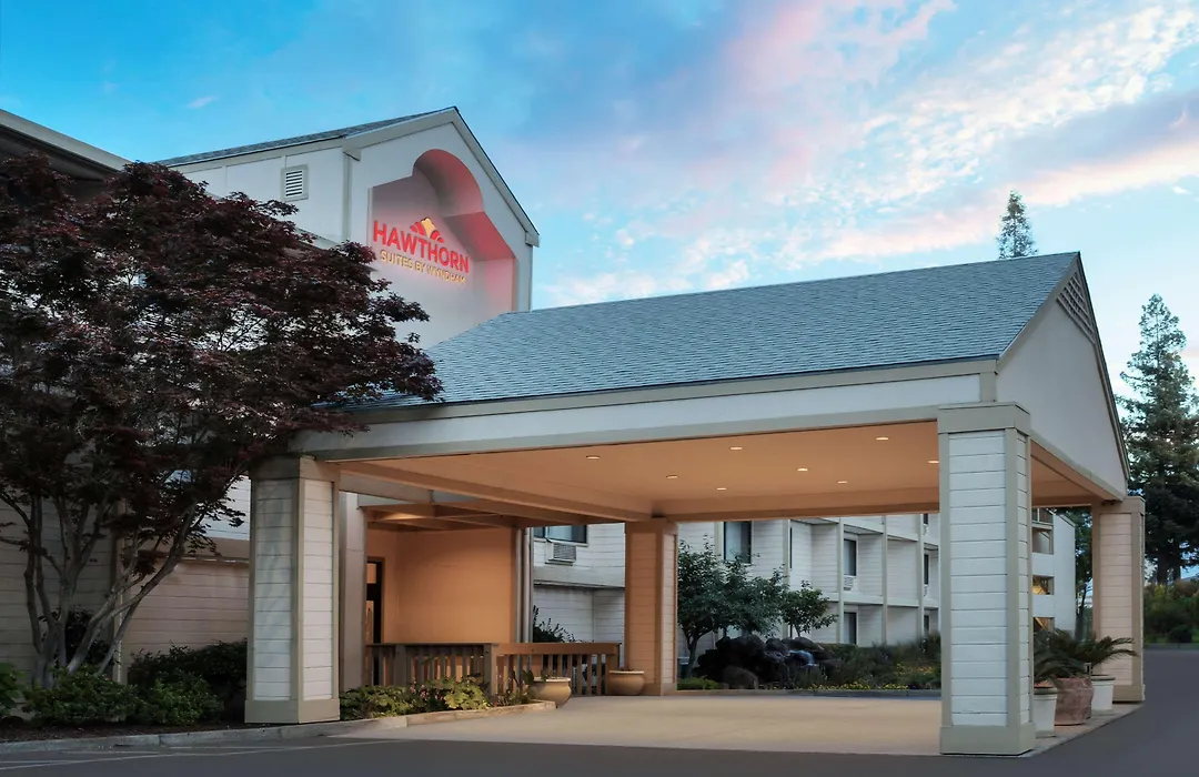 Hawthorn Suites Sacramento-1