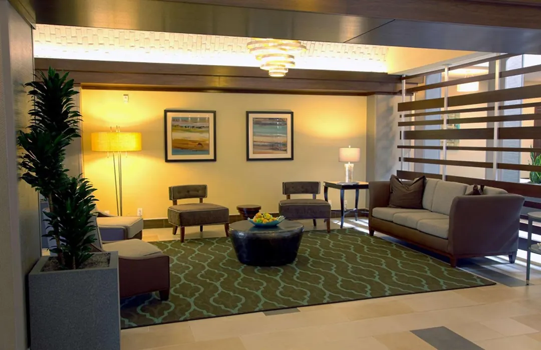 Embassy Suites By Hilton Dallas Market Center-1