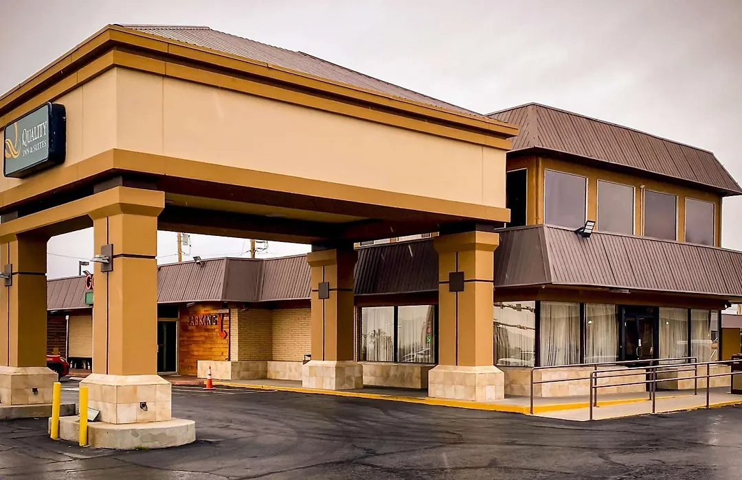 Quality Inn & Suites Airport-1