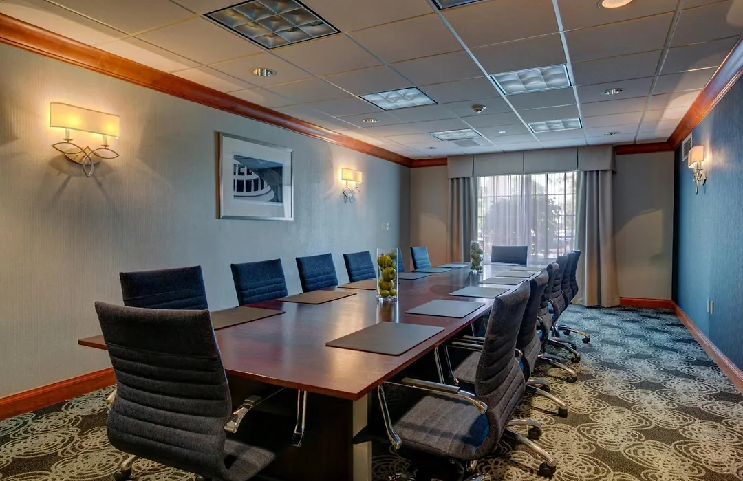 Holiday Inn Milwaukee Airport By Ihg-1
