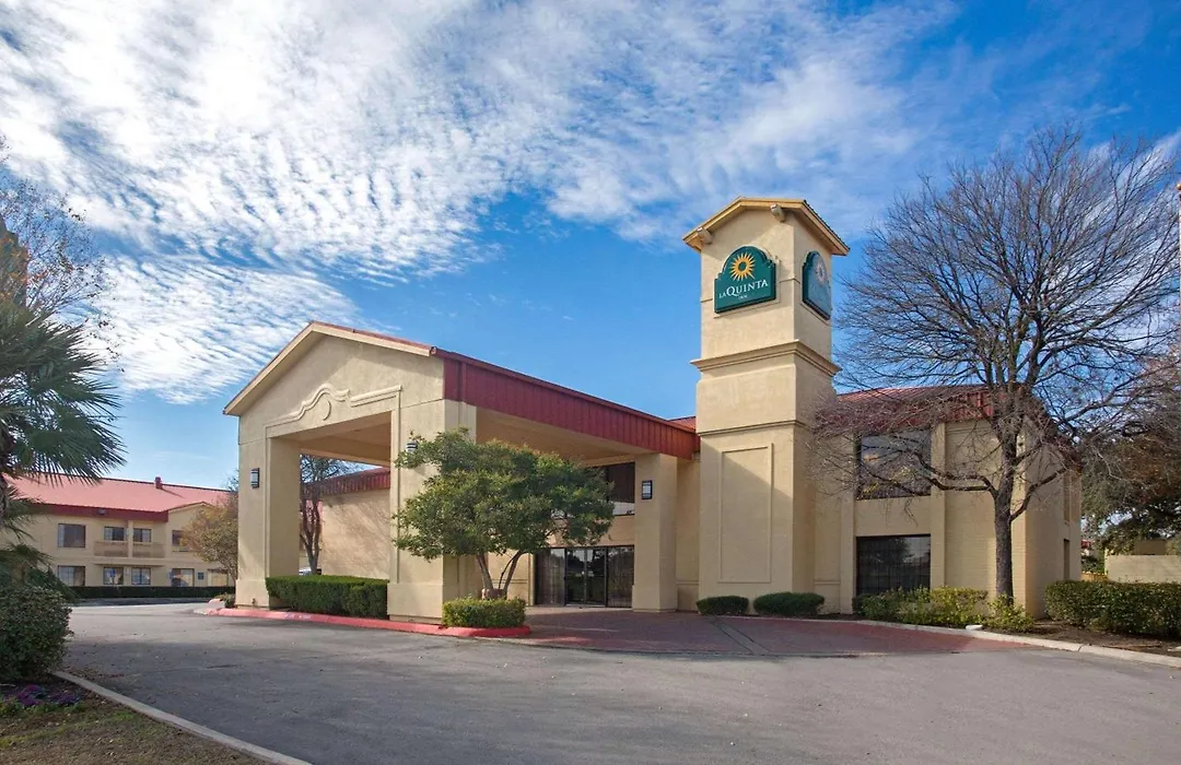 La Quinta Inn By Wyndham San Marcos-1