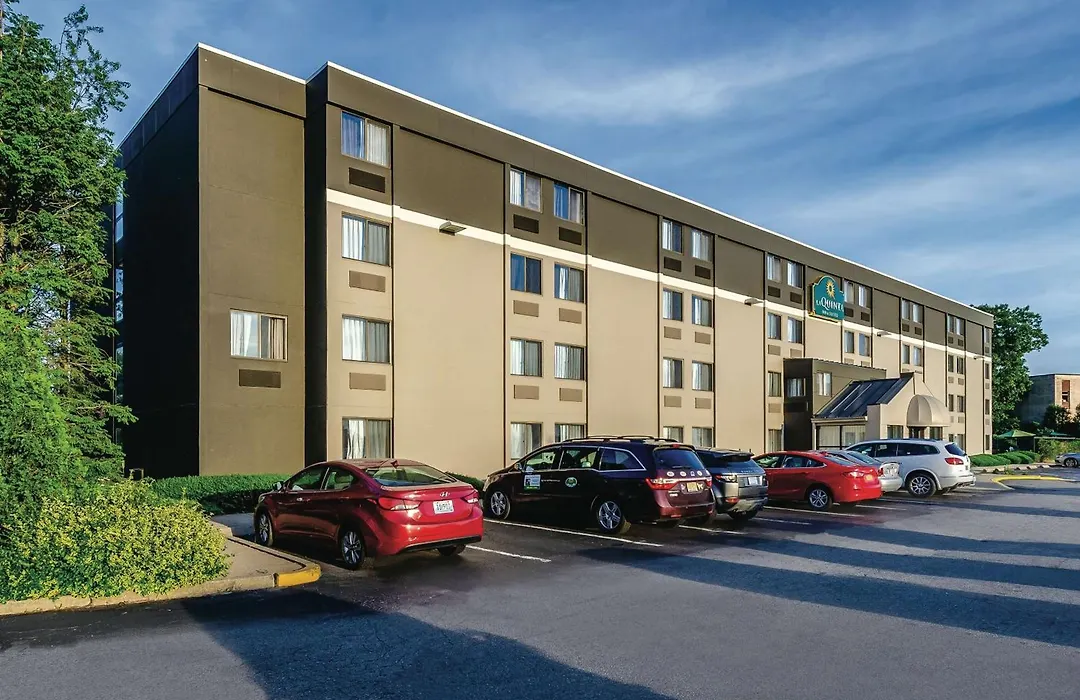 La Quinta By Wyndham Warwick Providence Airport-1
