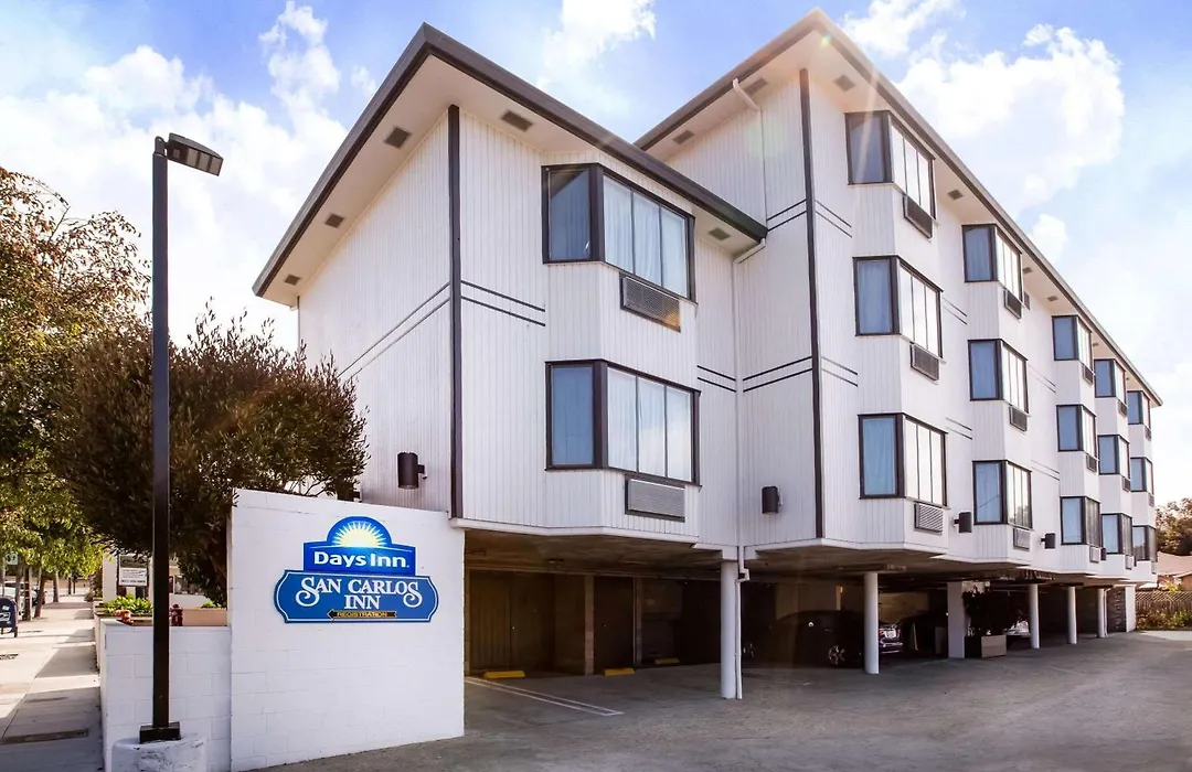 Days Inn By Wyndham Monterey Downtown-1