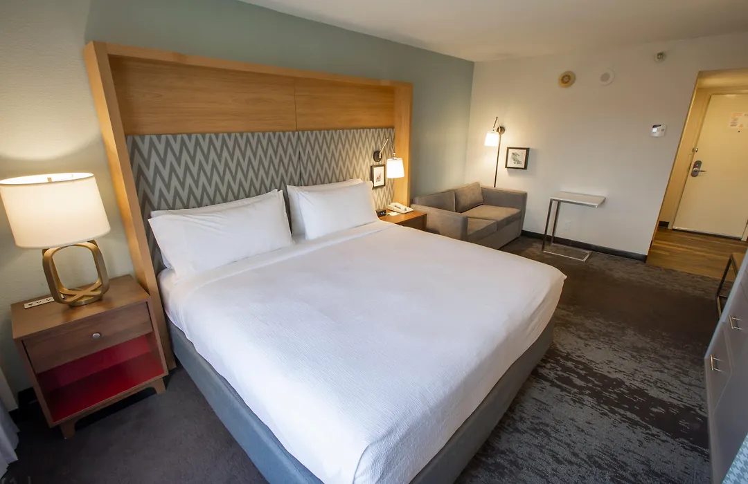 Hampton Inn Orlando-International Airport-1