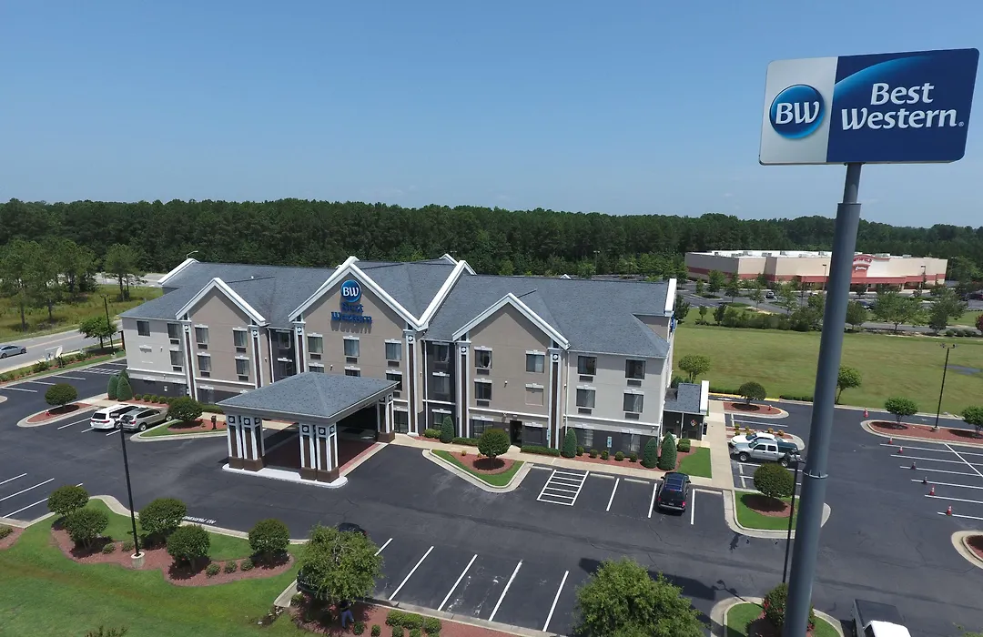 Best Western Smithfield Inn-1