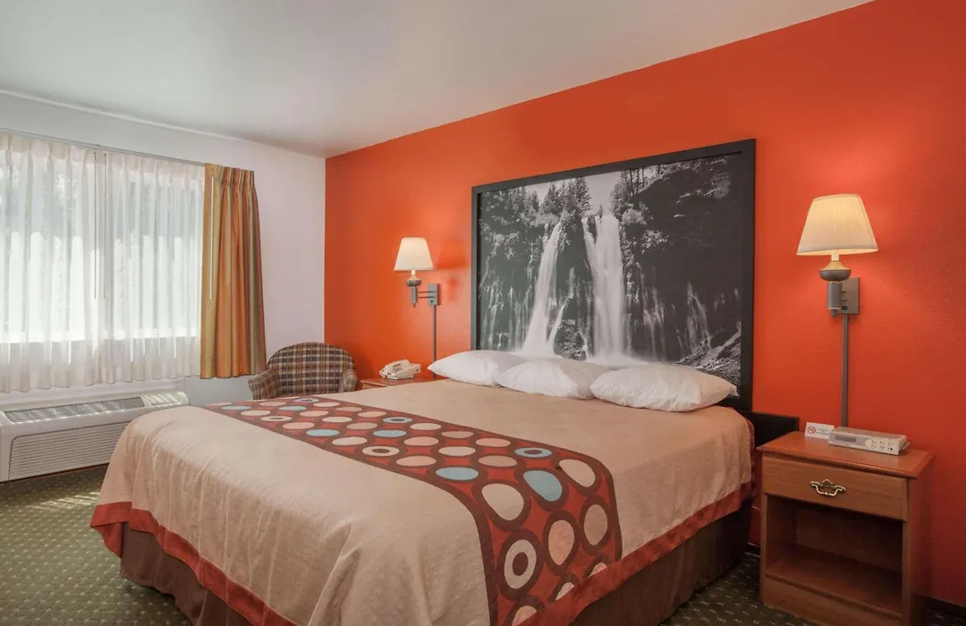 Super 8 By Wyndham Cloverdale Wine Country-1