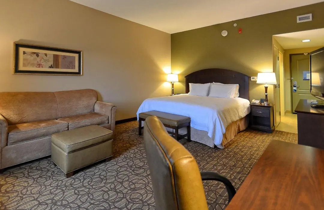 Hampton Inn Geneseo-1