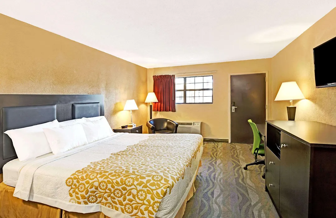 Days Inn By Wyndham Cherokee Near Casino-1