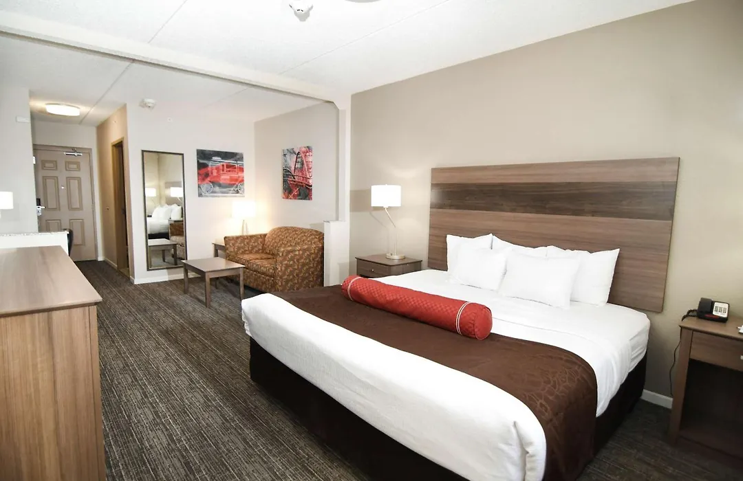 Best Western Sandusky Hotel & Suites-1