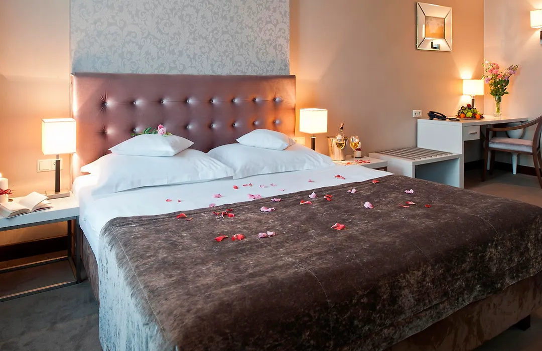 Hotel Unicus Krakow Old Town - Destigo Hotels-1