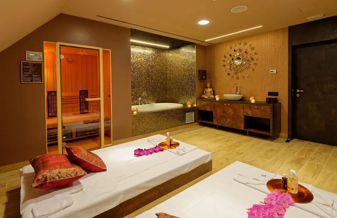 Eurostars Uhotel-1