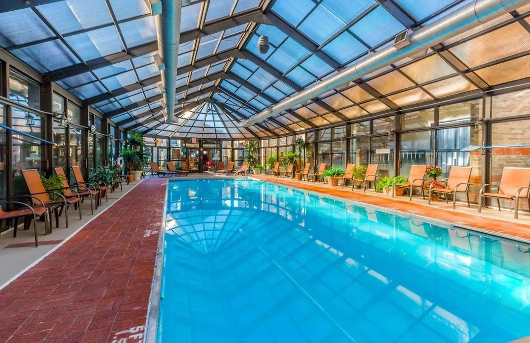Comfort Inn & Suites Erie - Splash Lagoon Indoor Waterpark-1