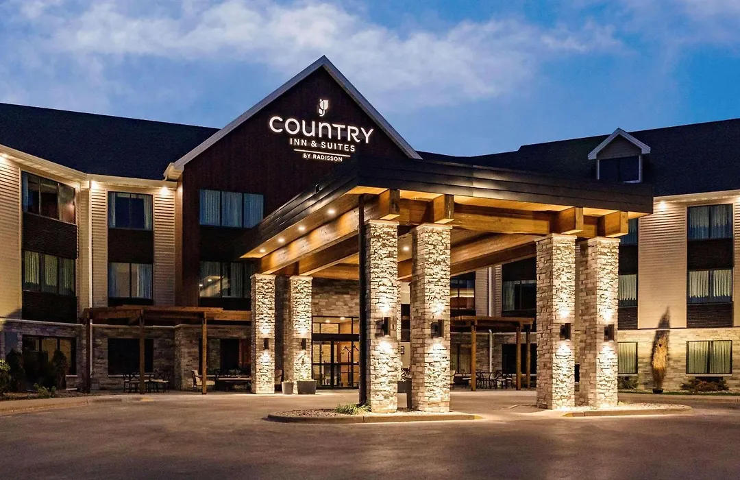 Country Inn & Suites By Radisson, Appleton Airport - Fox River Mall Area-1