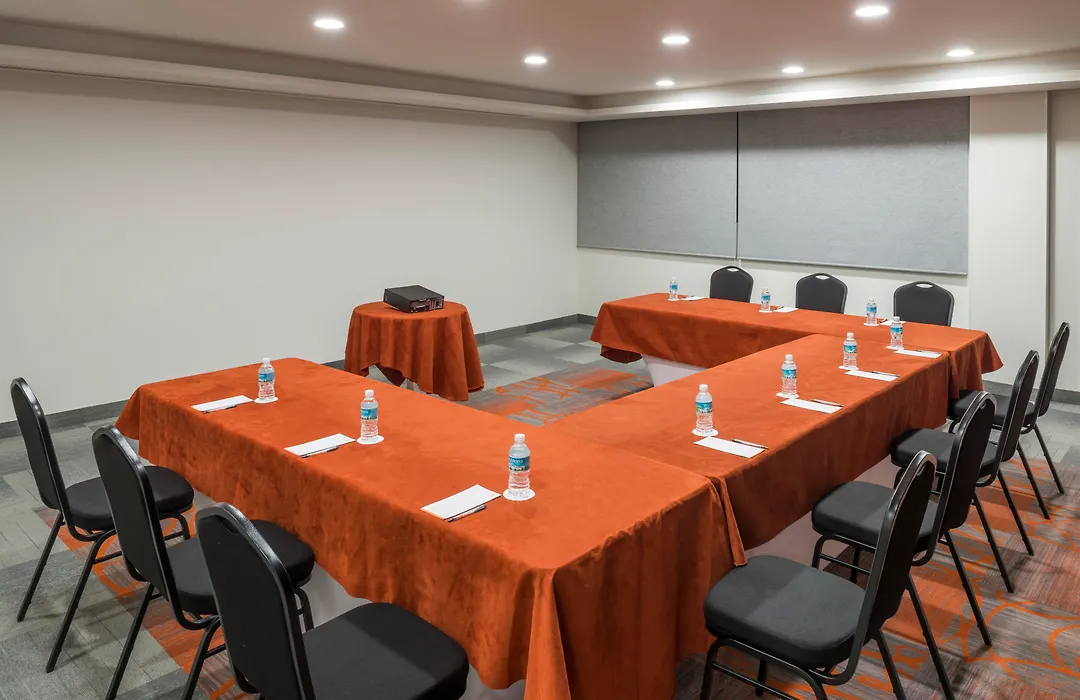 Real Inn Celaya-1