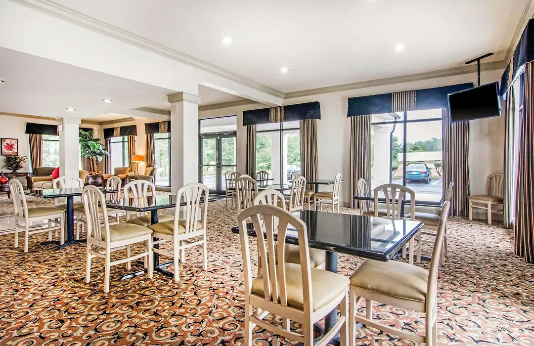 Rodeway Inn La Grange East-1