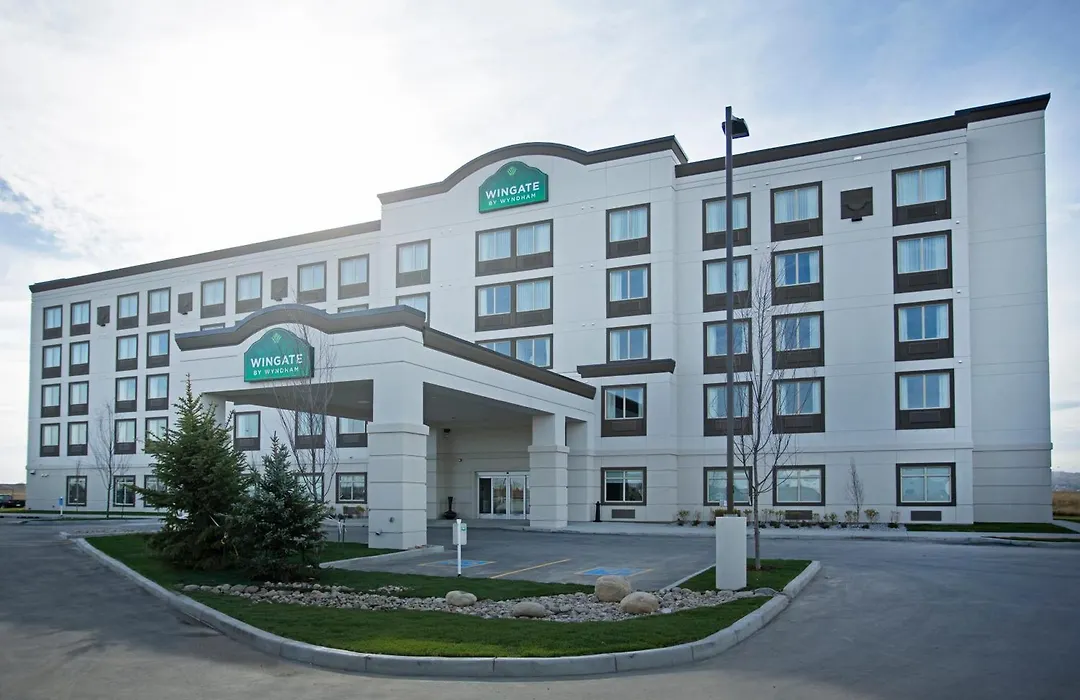 Wingate By Wyndham Calgary Airport-1