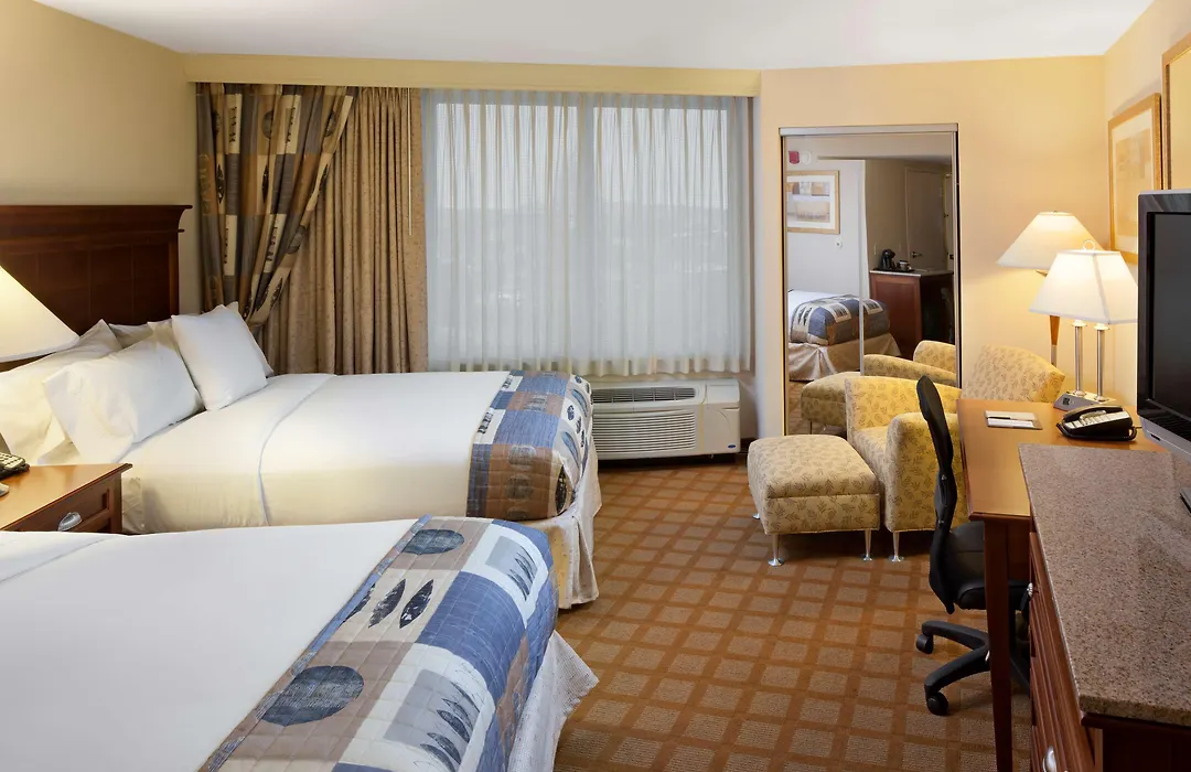 Doubletree By Hilton Jefferson City-1