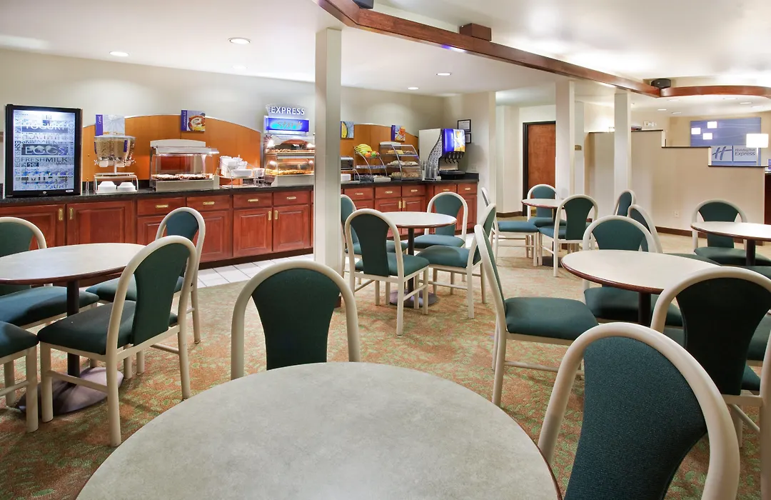 Hilton Garden Inn Colorado Springs Airport-1