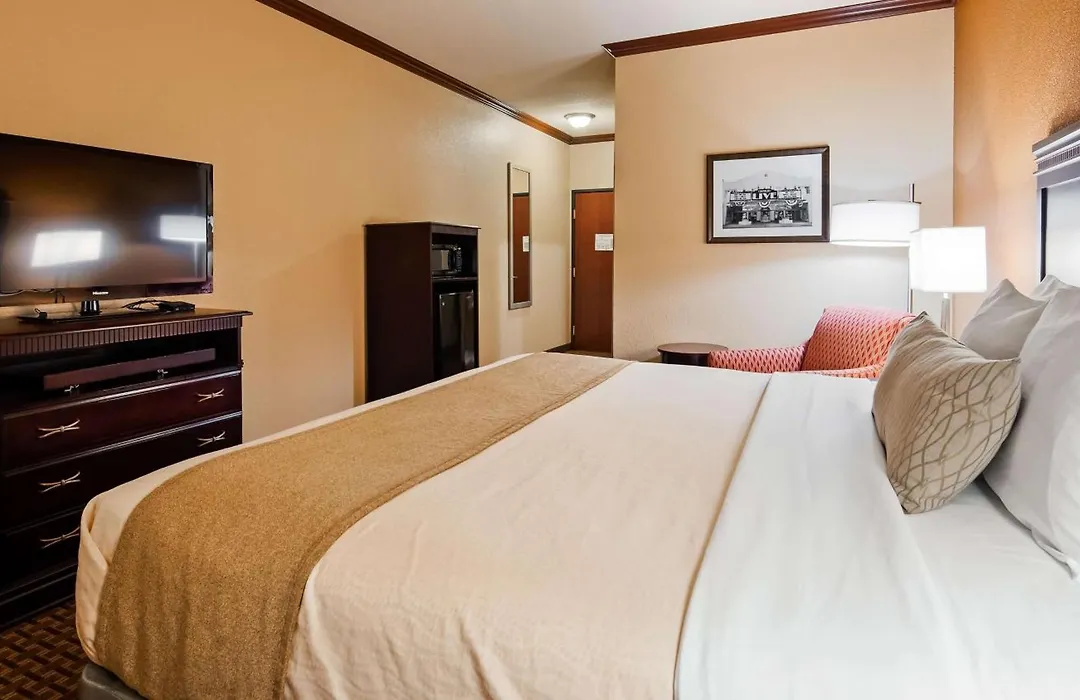Best Western Granbury Inn And Suites-1