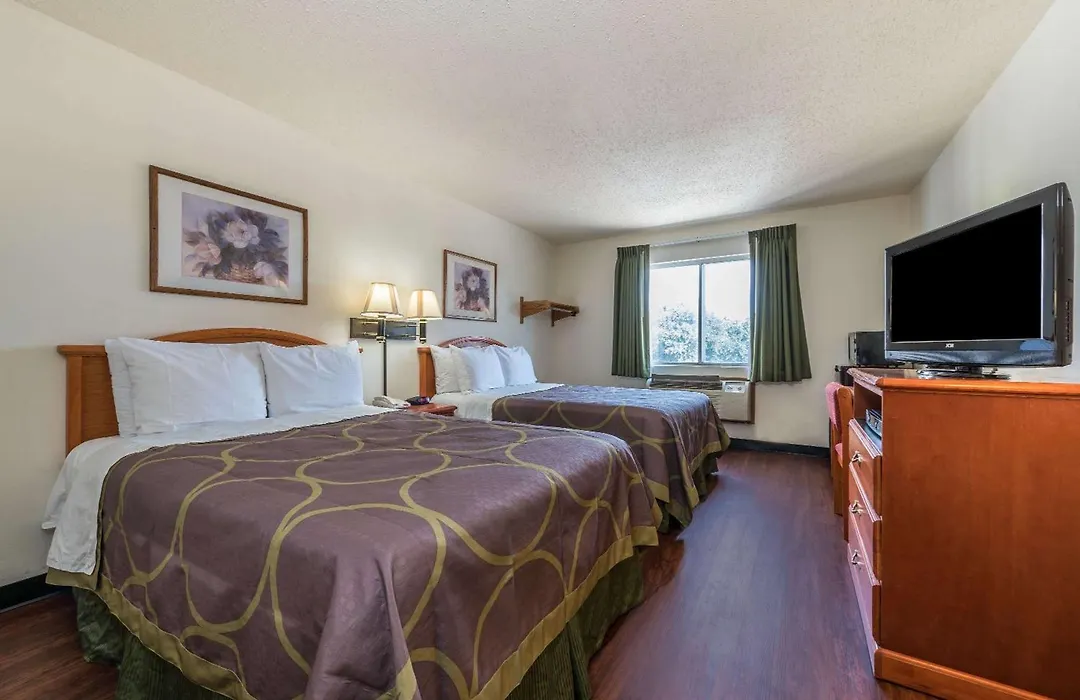 Super 8 By Wyndham Denton-1