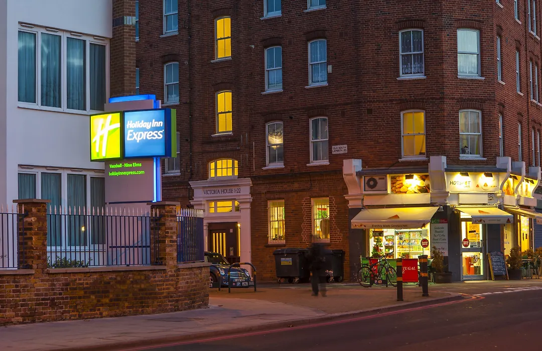 Holiday Inn Express London - Vauxhall Nine Elms, An Ihg Hotel-1