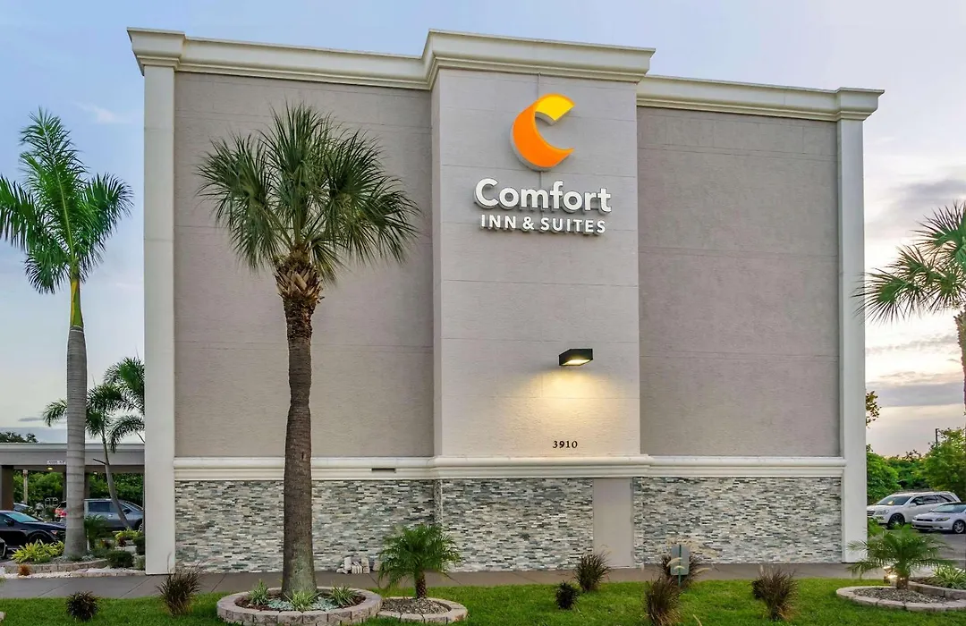 Comfort Inn & Suites St Pete - Clearwater International Airport-1
