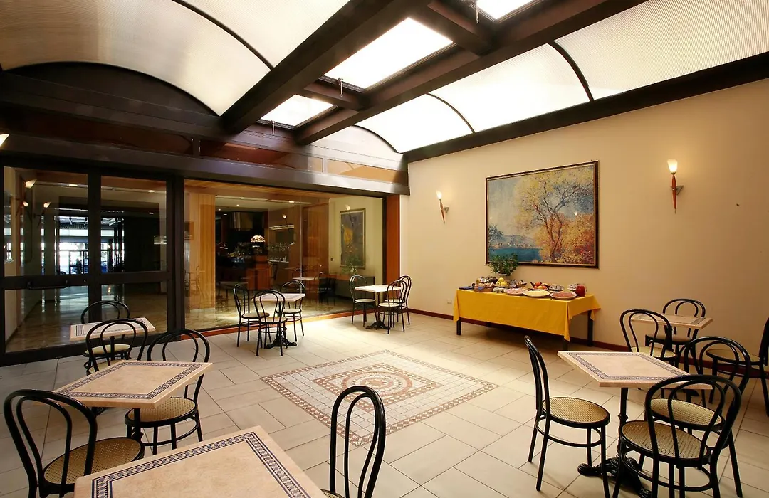 Hotel Plaza-1