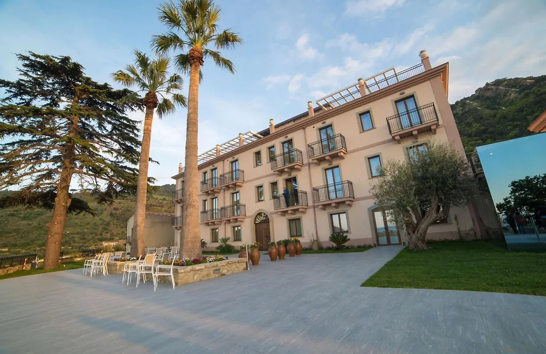 Best Western Plus Hotel Terre di Eolo-1