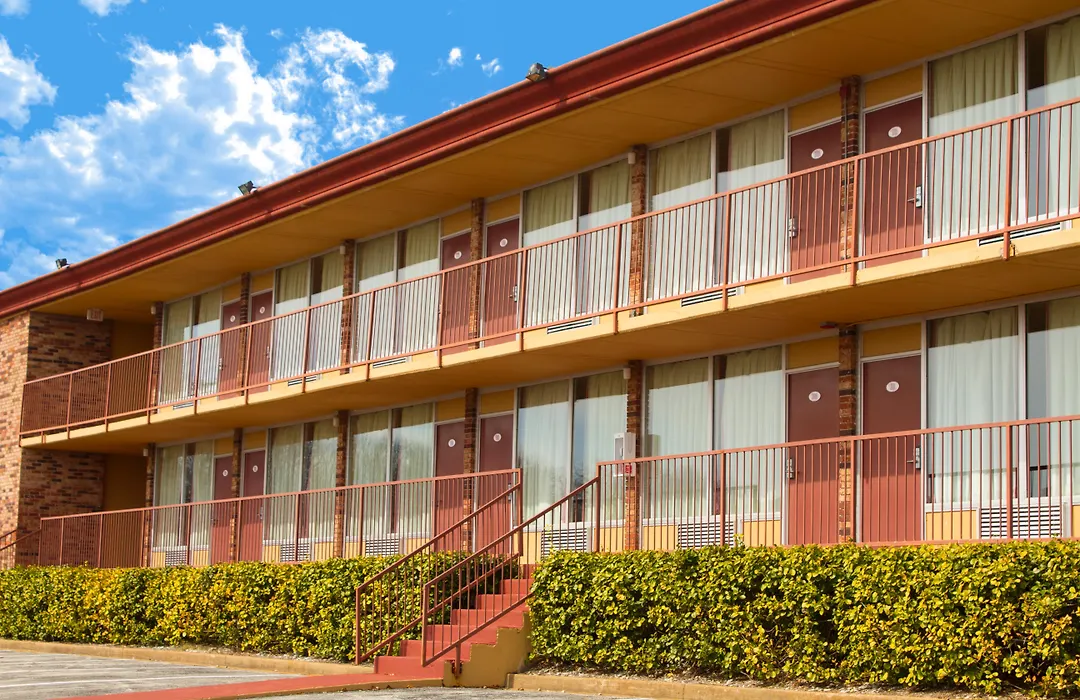 Red Lion Inn & Suites Branson-1